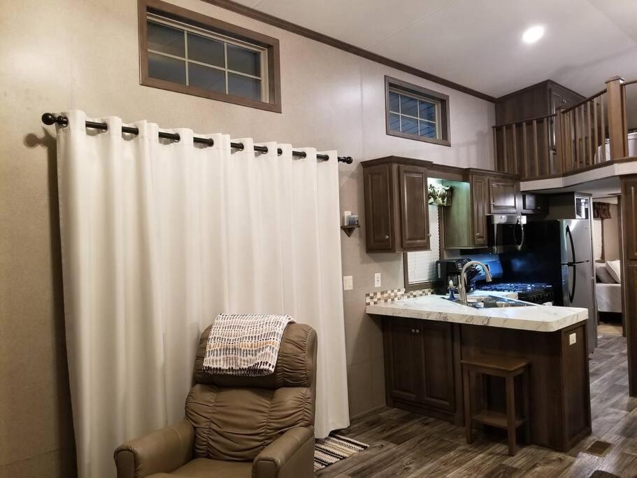 Tiny Home With Hammock Loft Bbq And Yard Phenix City Exterior foto